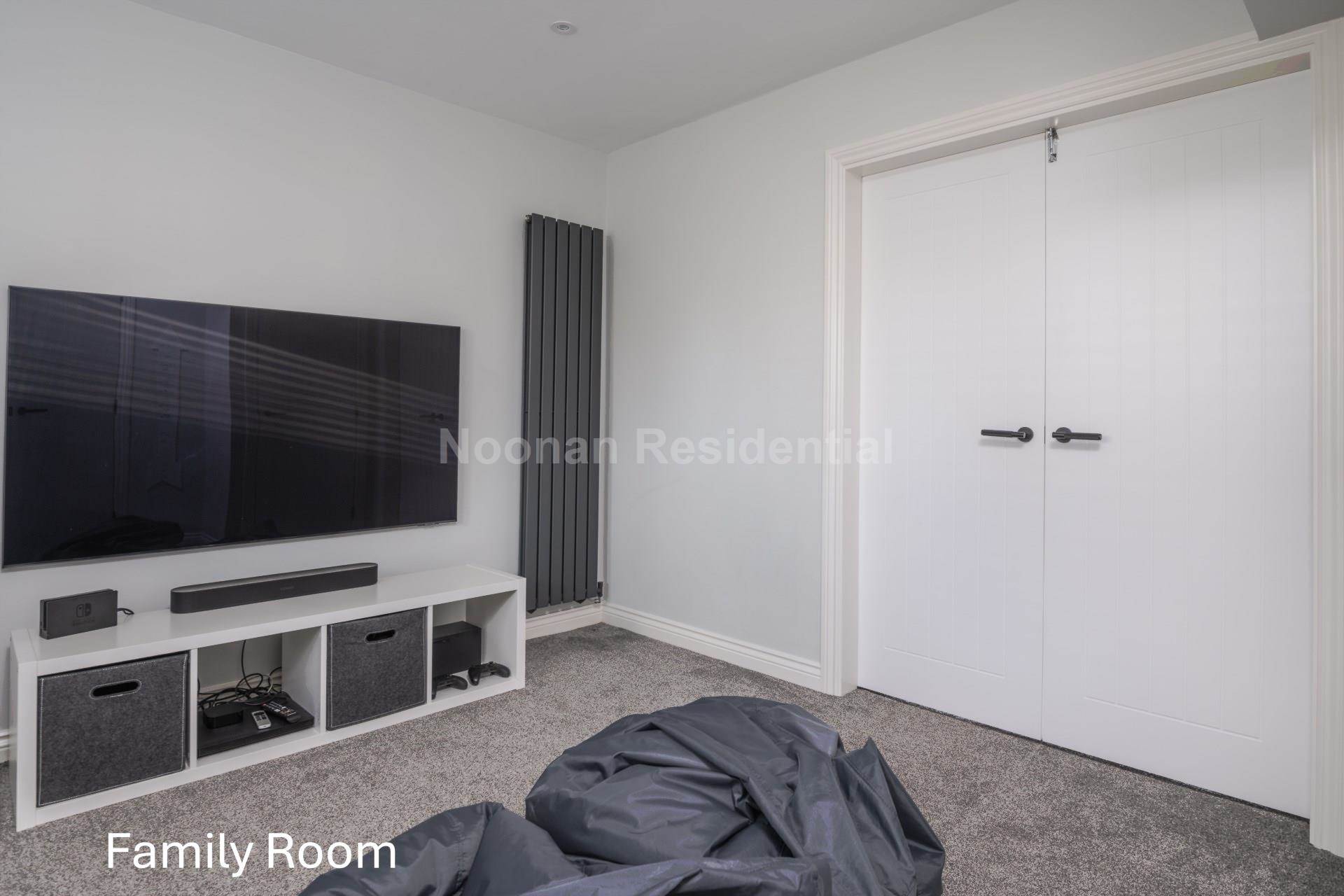 Middleground, St Neots, Image 8