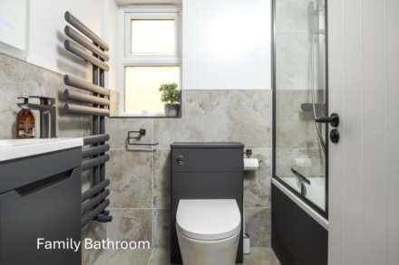 Middleground, St Neots, Image 13