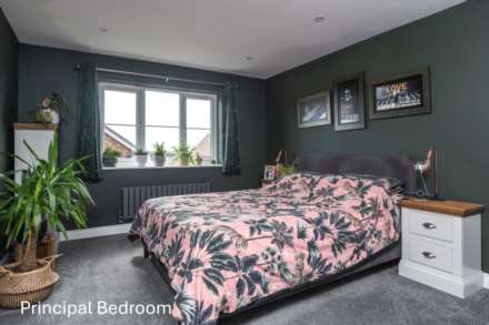 Middleground, St Neots, Image 18