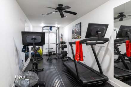 Middleground, St Neots, Image 24