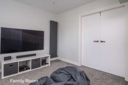Middleground, St Neots, Image 8