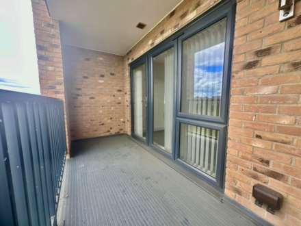 Field Maple Close, St Neots, Image 4