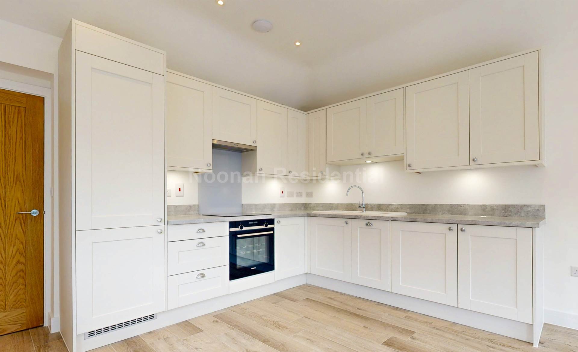 Earls Close, Clifton, Image 5