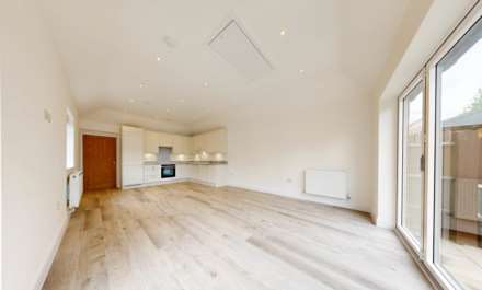 Earls Close, Clifton, Image 3