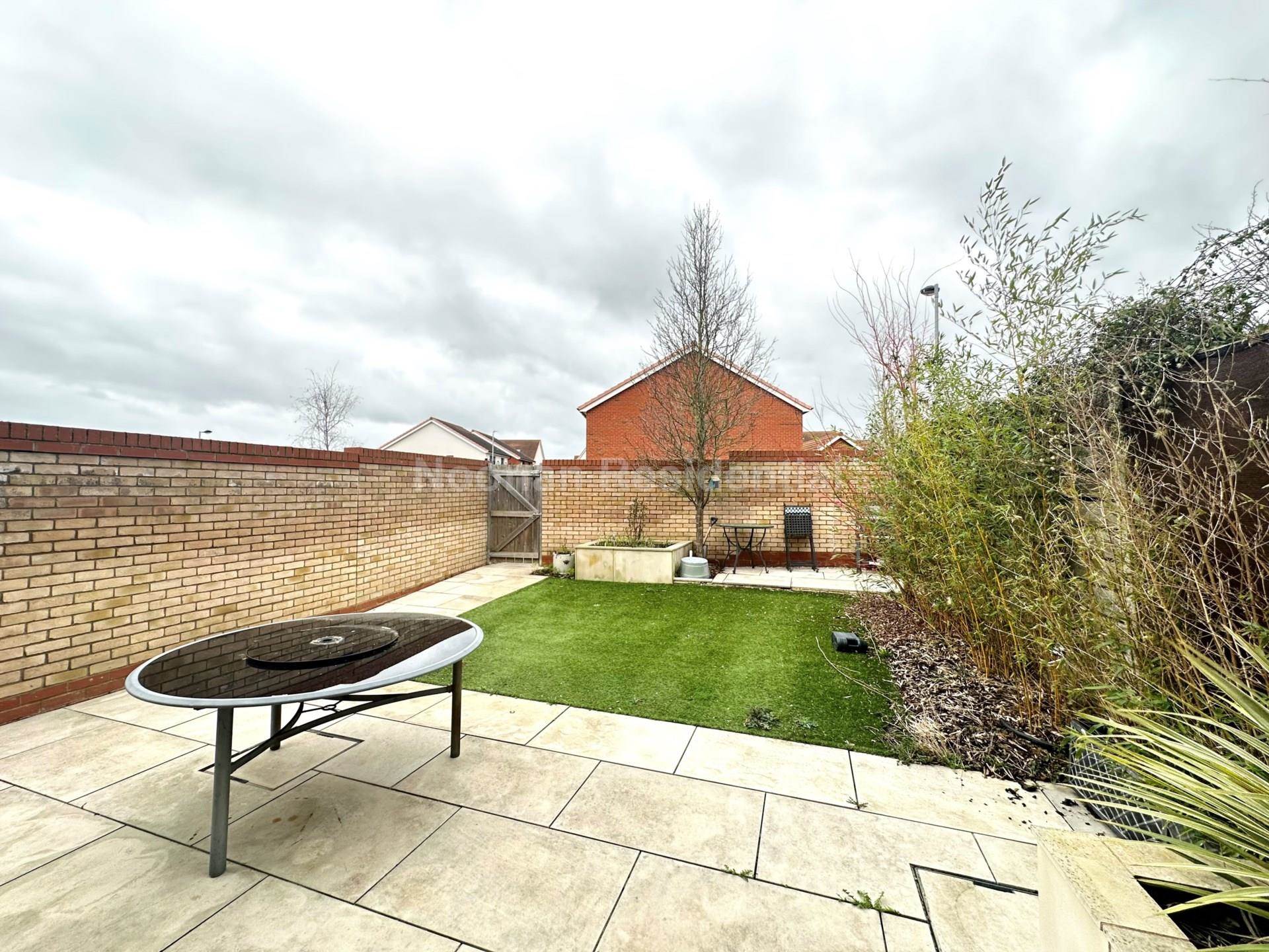 Great High Ground, St Neots, Image 14