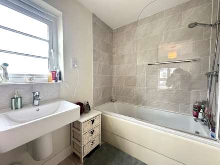 Great High Ground, St Neots, Image 10