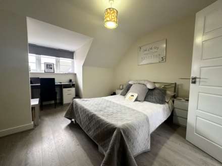 Great High Ground, St Neots, Image 6