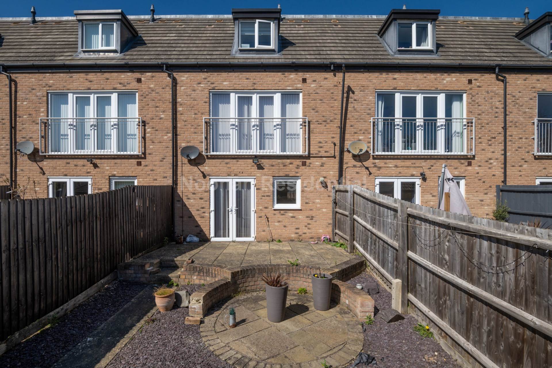 Samuel Jones Crescent, Little Paxton, Image 11