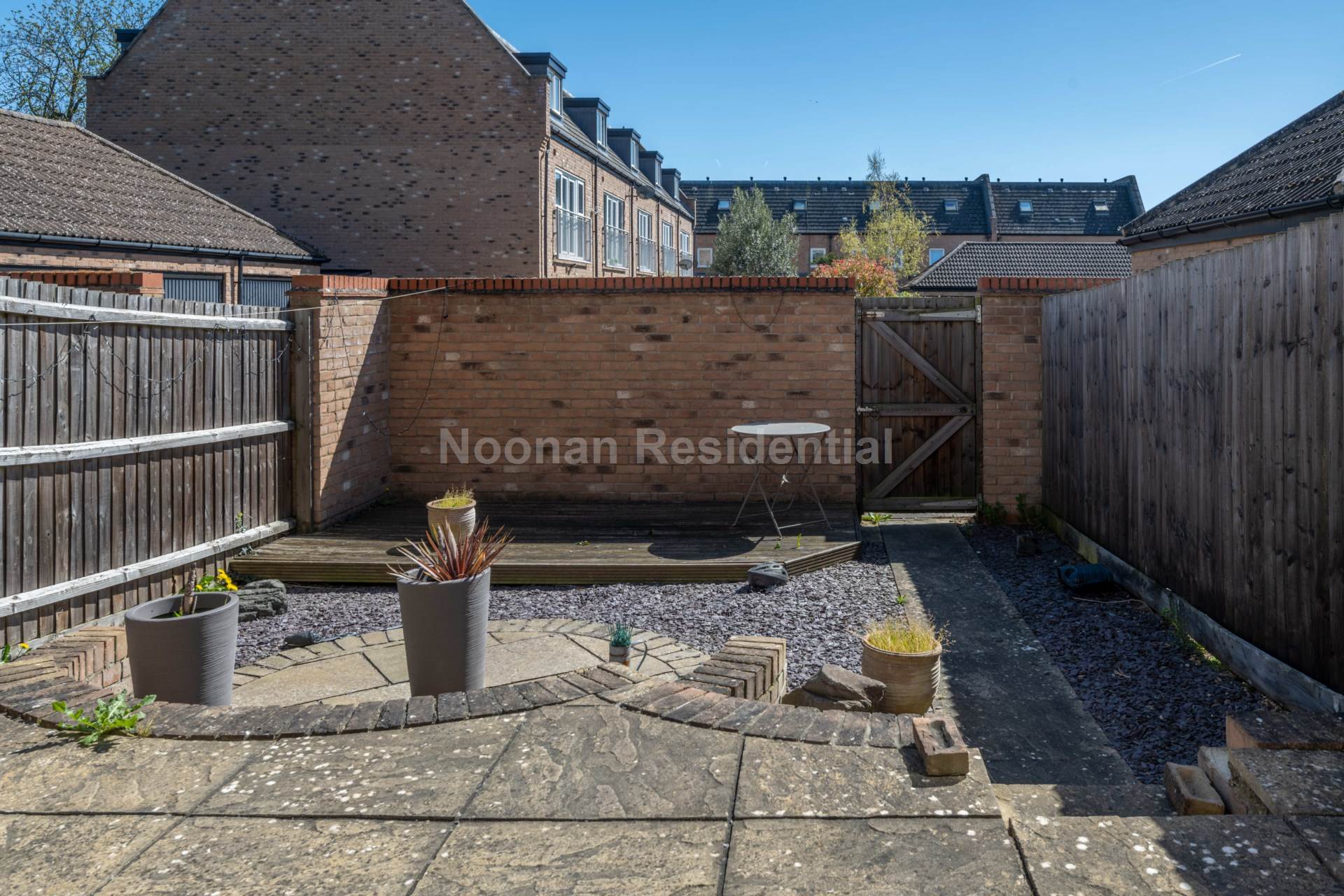 Samuel Jones Crescent, Little Paxton, Image 12