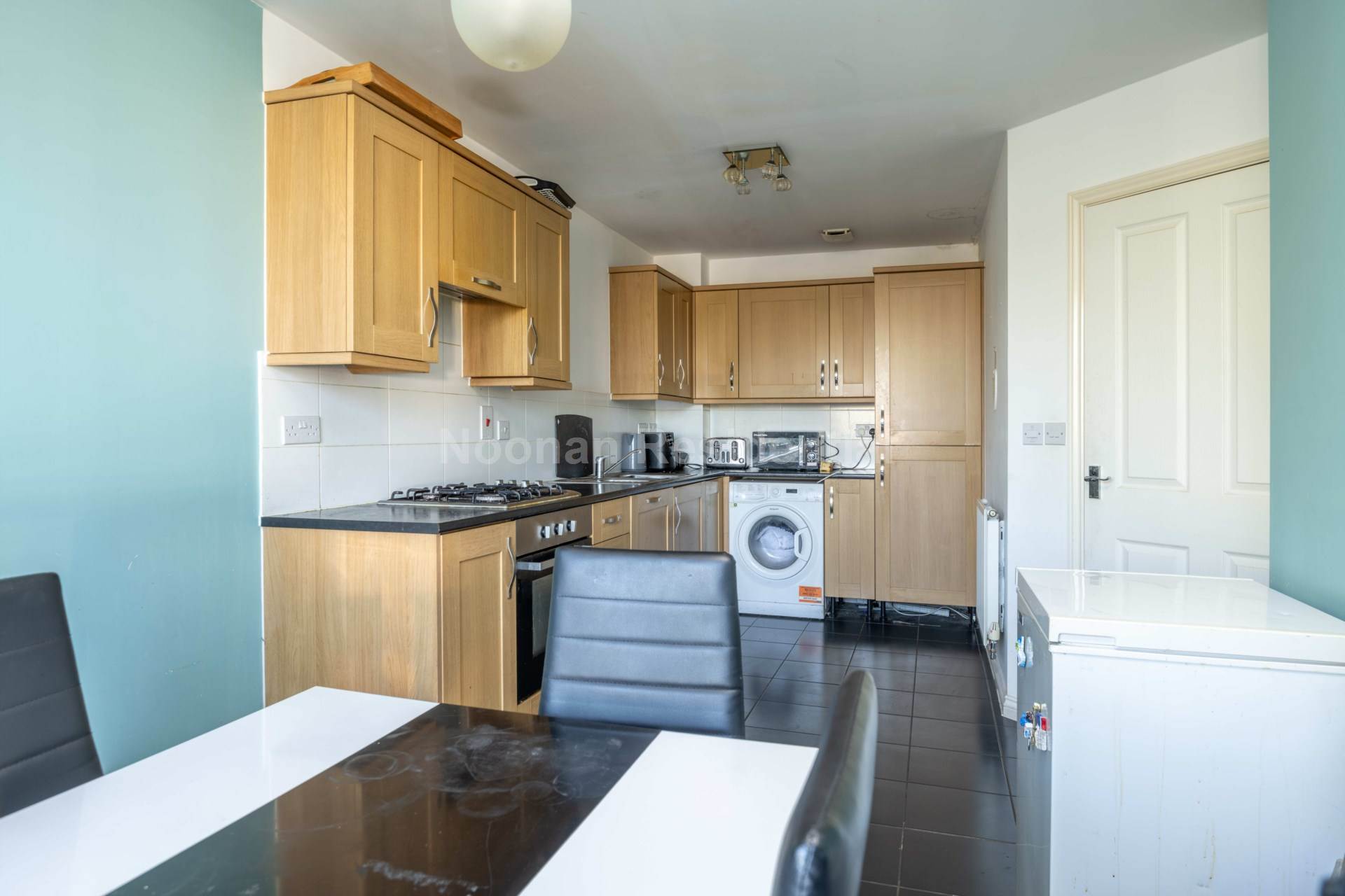 Samuel Jones Crescent, Little Paxton, Image 3