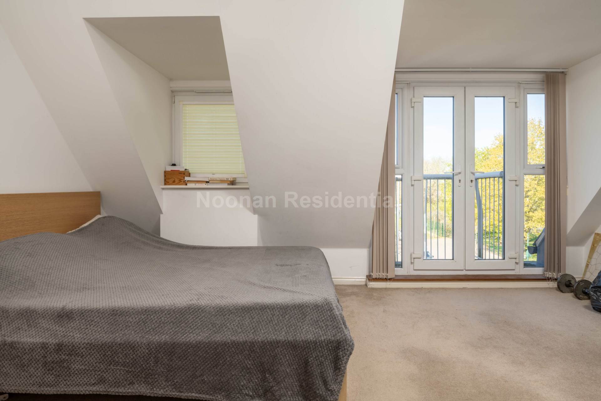 Samuel Jones Crescent, Little Paxton, Image 9