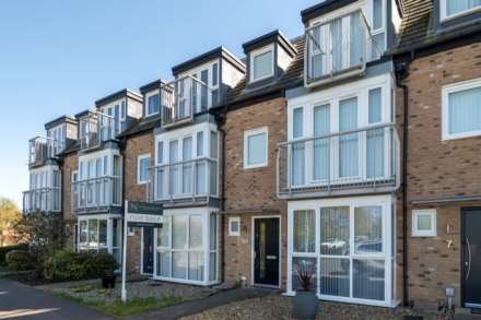 Samuel Jones Crescent, Little Paxton, Image 1