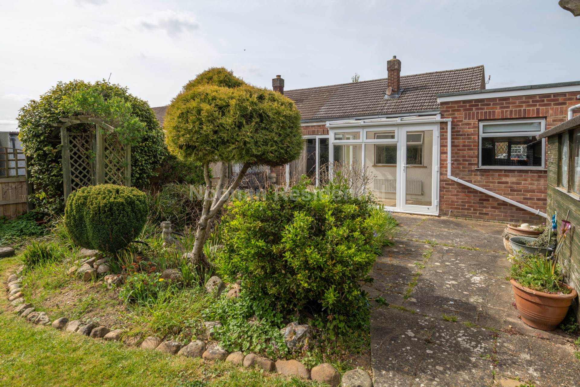 Park Crescent, Little Paxton, Image 13