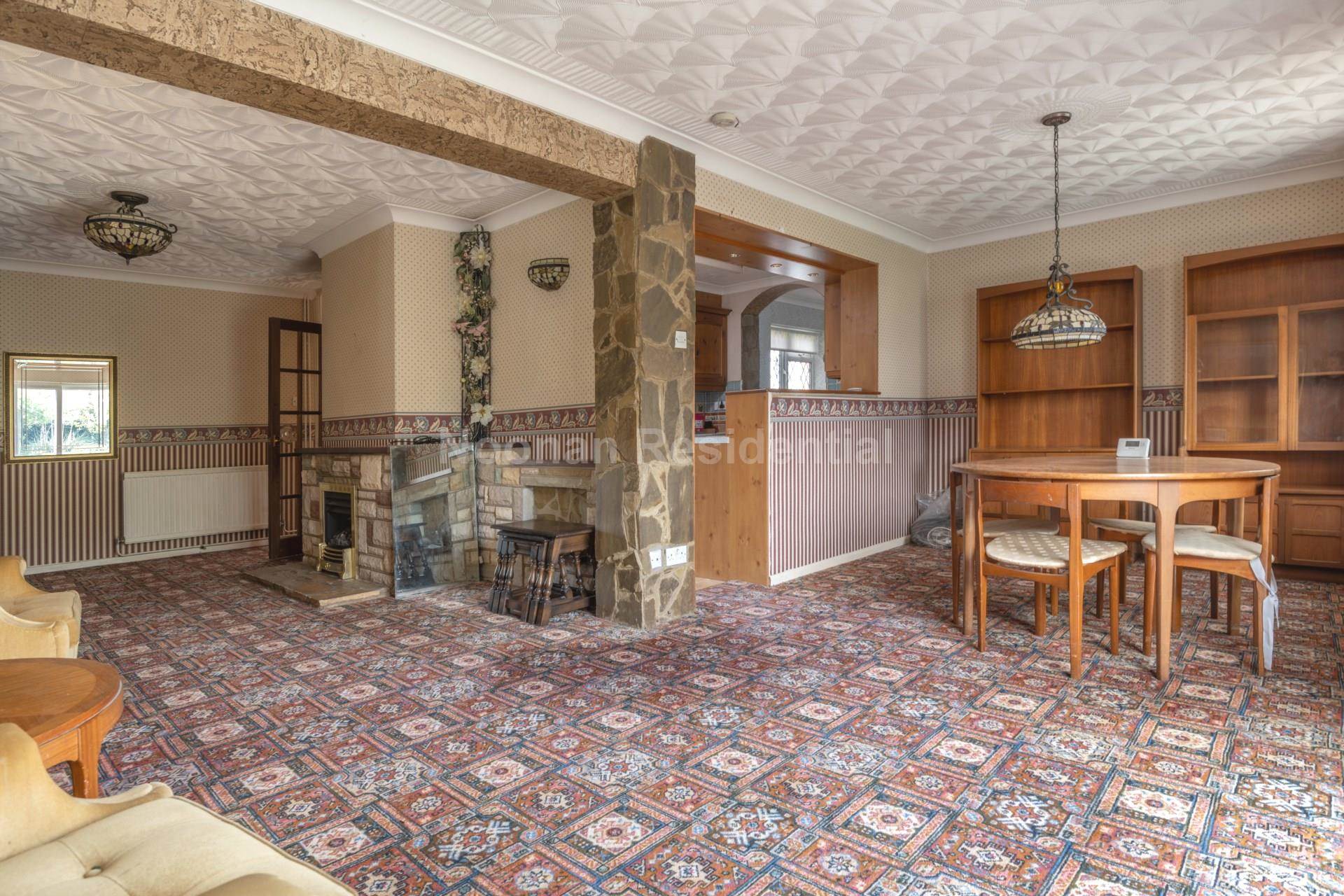 Park Crescent, Little Paxton, Image 2