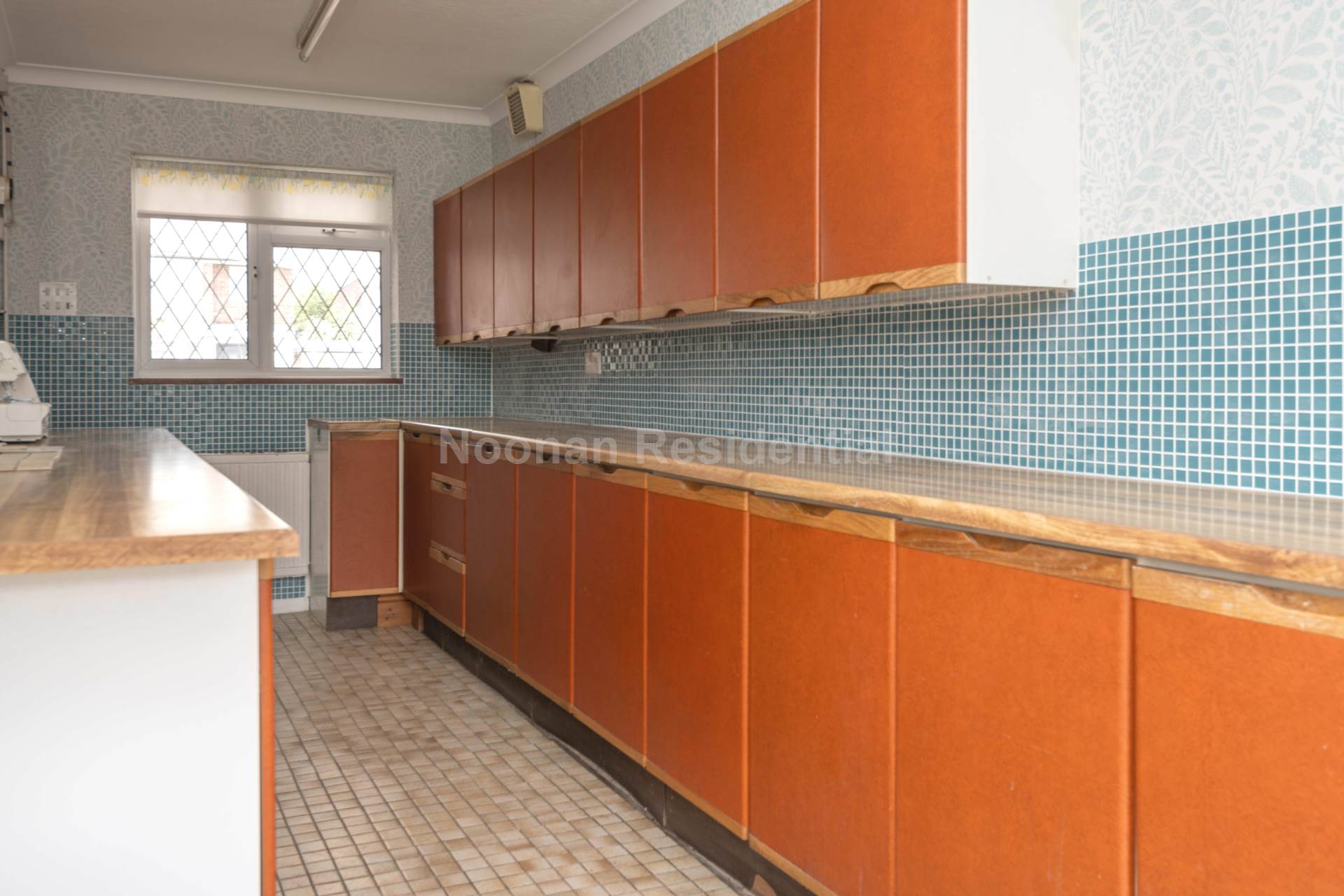 Park Crescent, Little Paxton, Image 6