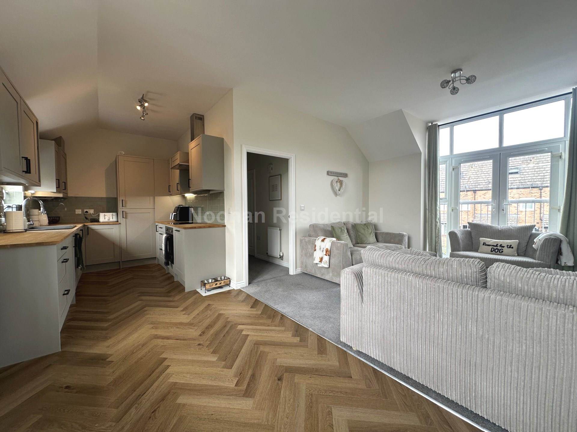 Samuel Jones Crescent, Little Paxton, Image 4