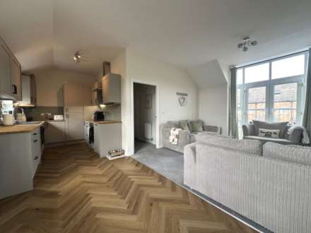 Samuel Jones Crescent, Little Paxton, Image 4