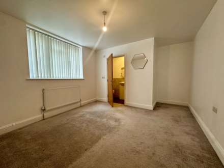 New Street, St Neots, Image 4
