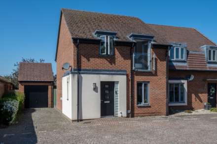 Property For Sale Dandby Close, Little Paxton, St Neots