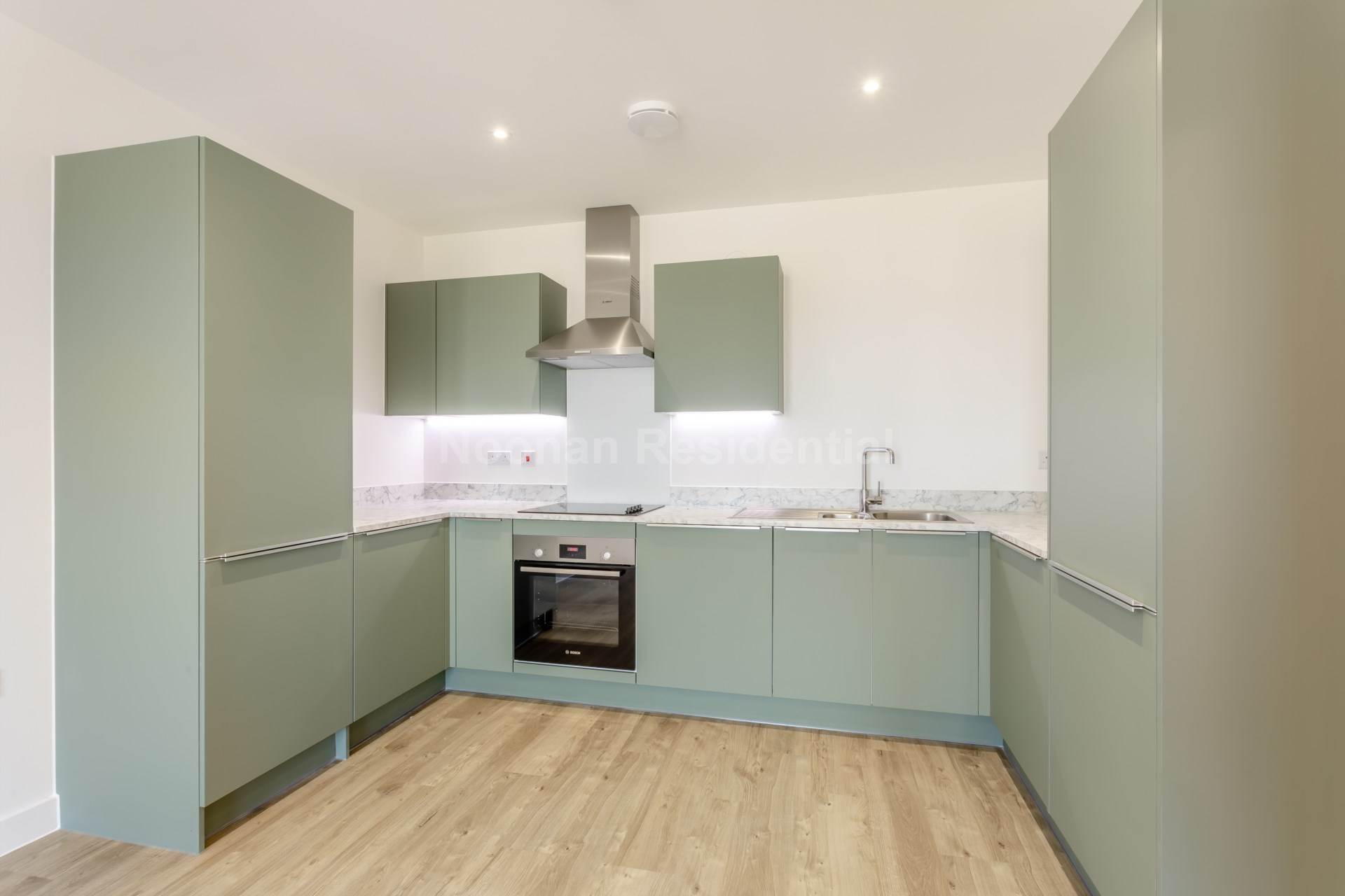 43 Lambourne Road, Image 1