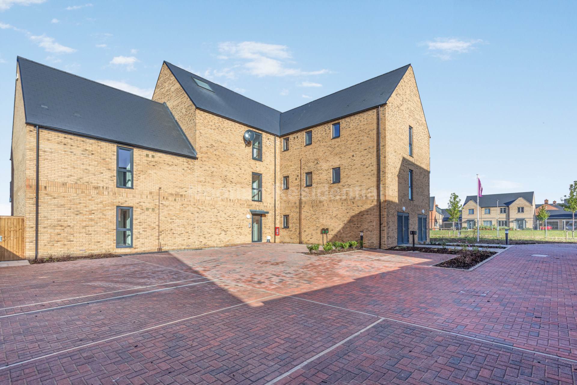 43 Lambourne Road, Image 4