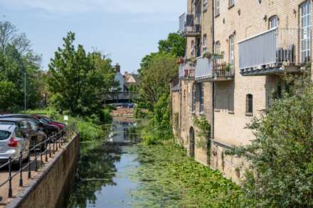 Brookside Court, St. Mary's Street, Image 9
