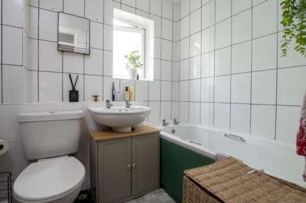 Cambridge Court, St Neots, Image 5