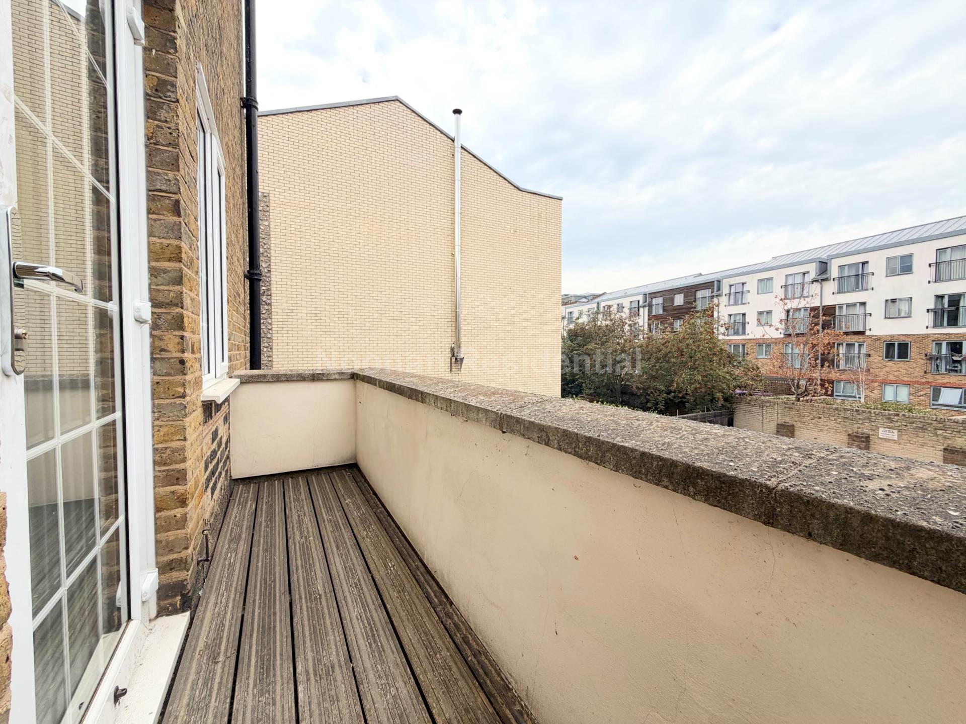 St John Court, Hertford, Image 4