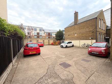 St John Court, Hertford, Image 9