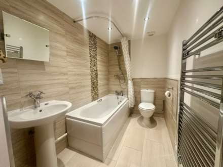 New Street, St Neots, Image 4