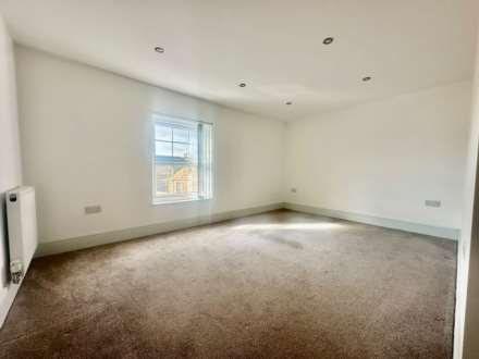 New Street, St Neots, Image 5