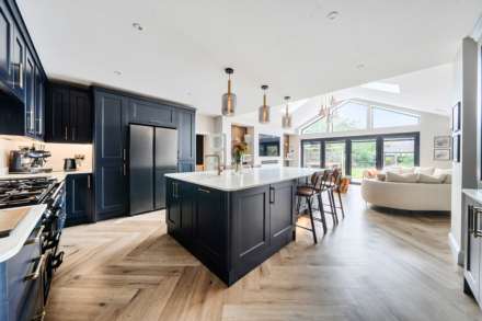 Avenue Road, St Neots, Image 3