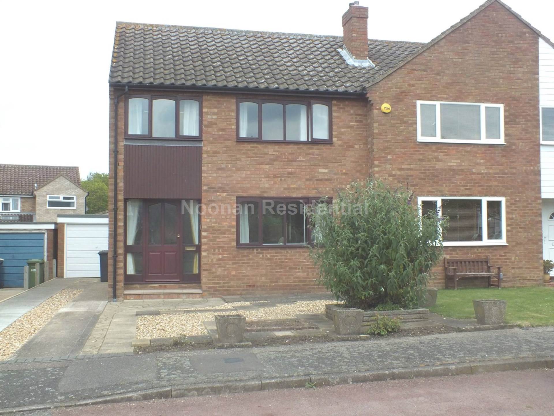 Curlew Place, St Neots, Image 1