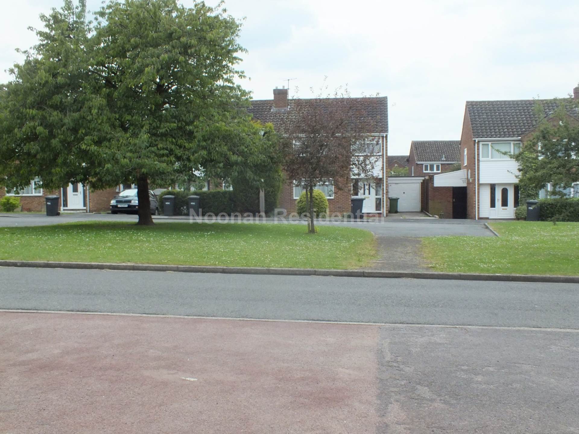 Curlew Place, St Neots, Image 2