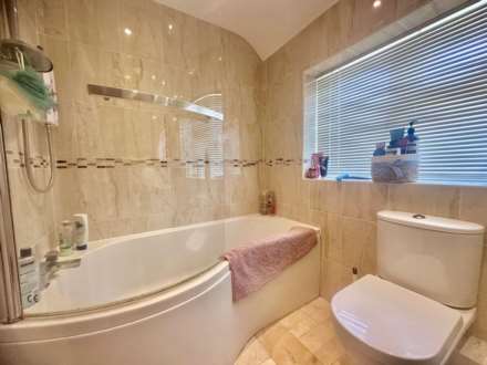 Curlew Place, St Neots, Image 10