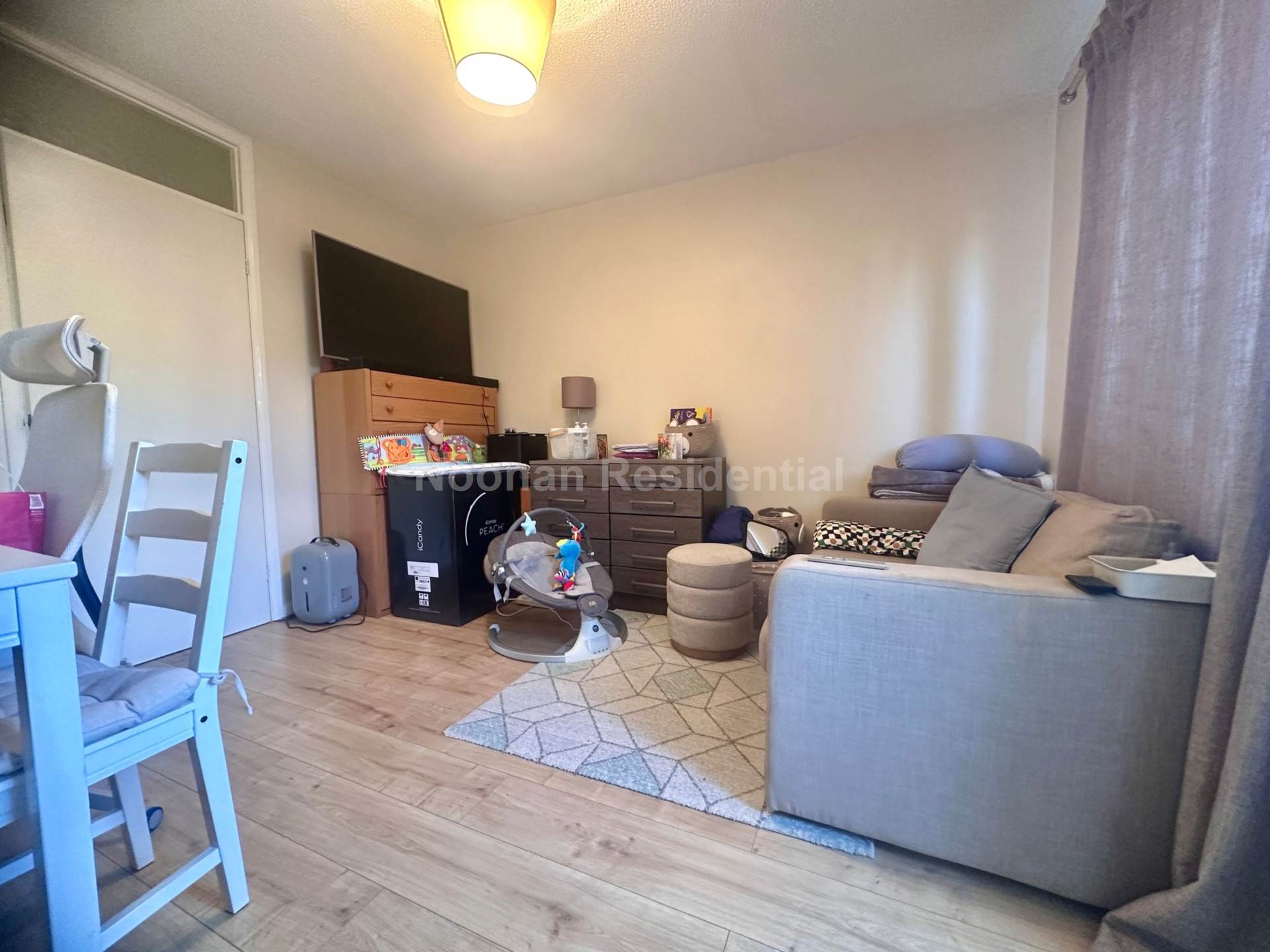 East Court,East Street, St Neots, Image 6
