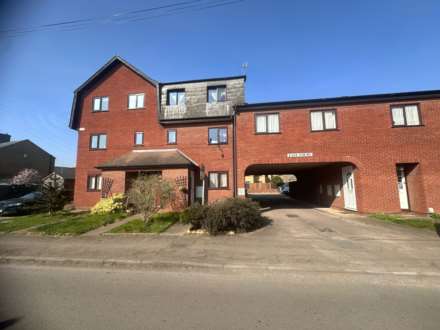 East Court,East Street, St Neots, Image 1