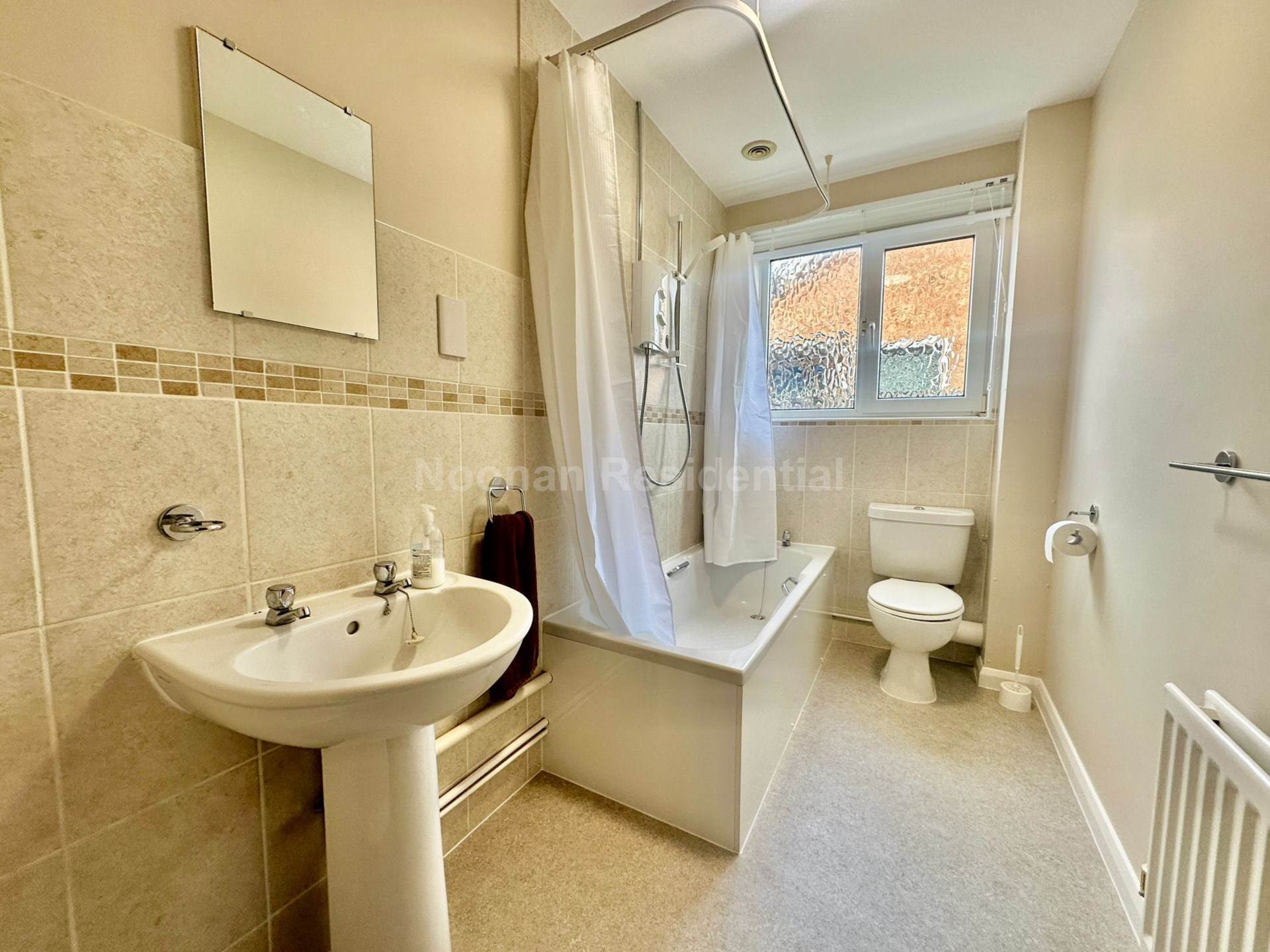 Culloden Close, Eaton Ford, Image 6