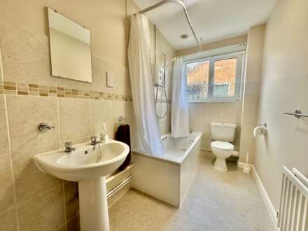 Culloden Close, Eaton Ford, Image 6