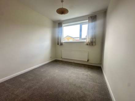 Culloden Close, Eaton Ford, Image 8