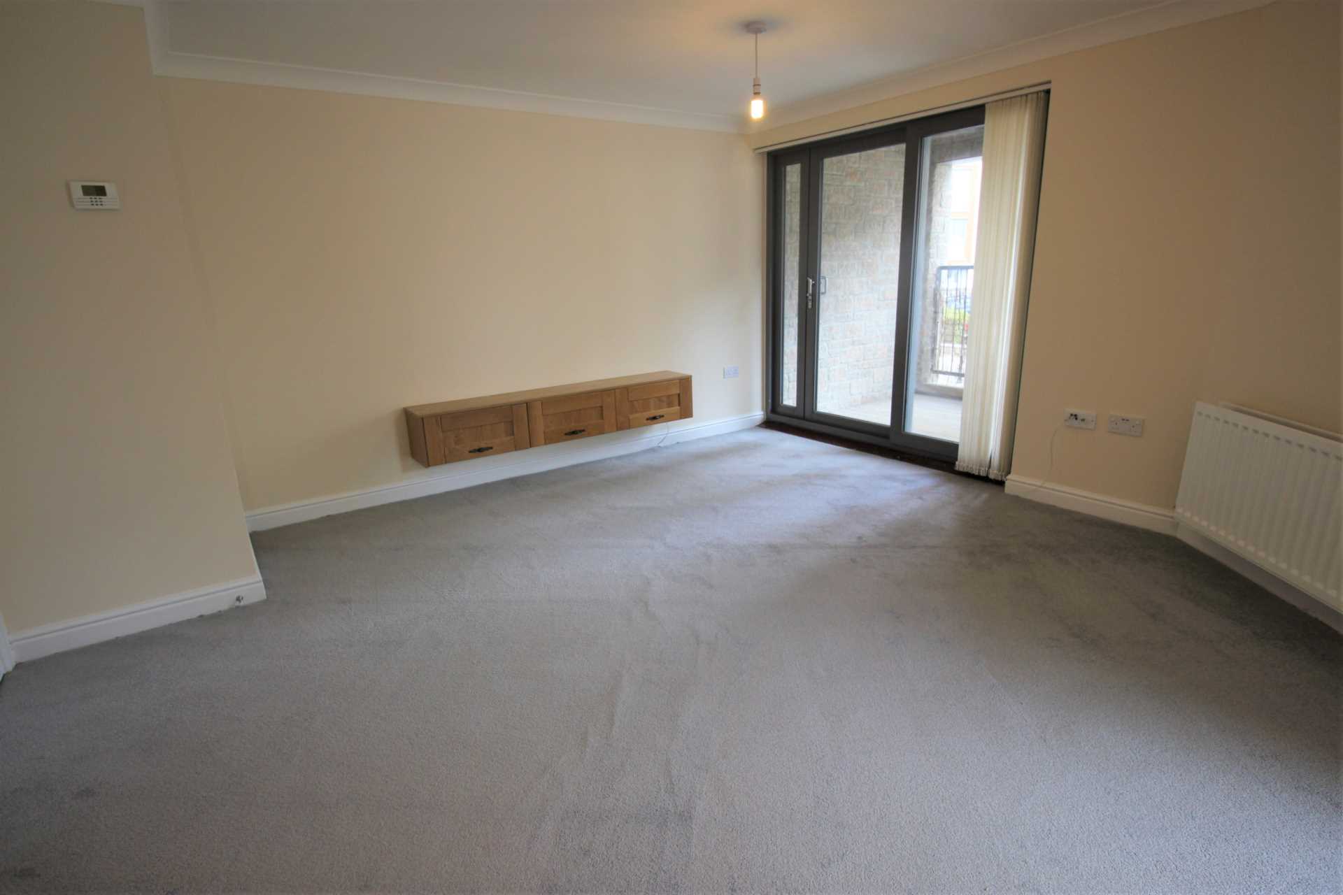 Wall Street, Plymouth, PL1, Image 3