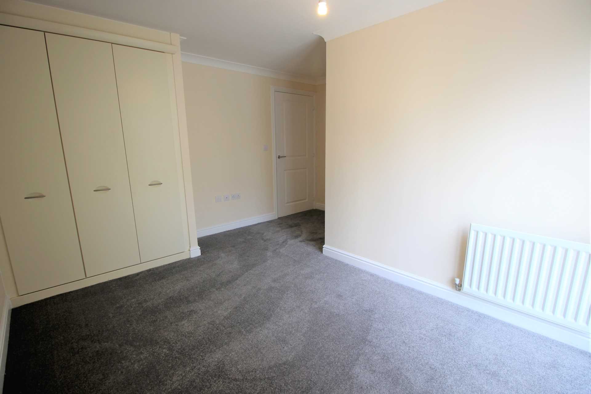 Wall Street, Plymouth, PL1, Image 5