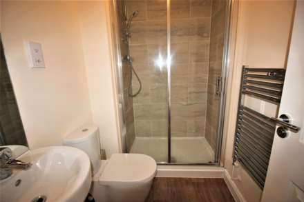 Wall Street, Plymouth, PL1, Image 6