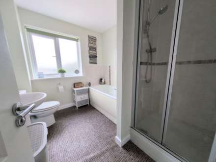 Cobham Close, Glenholt, PL6 7FE, Image 16