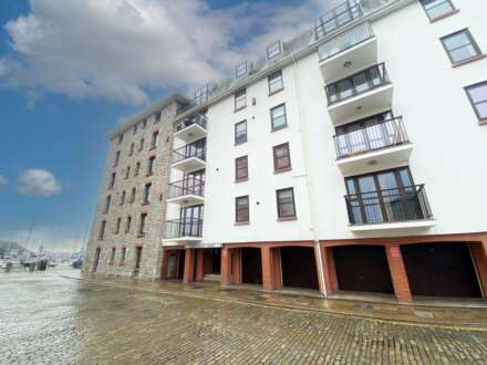 Harbourside Court, The Hoe, PL4 0QT, Image 1