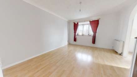 Finch Close, Laira, PL3 6AY, Image 2