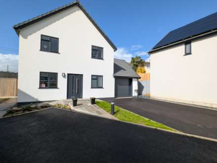 Lilford Gardens, West Park, PL5 2DP, Image 17