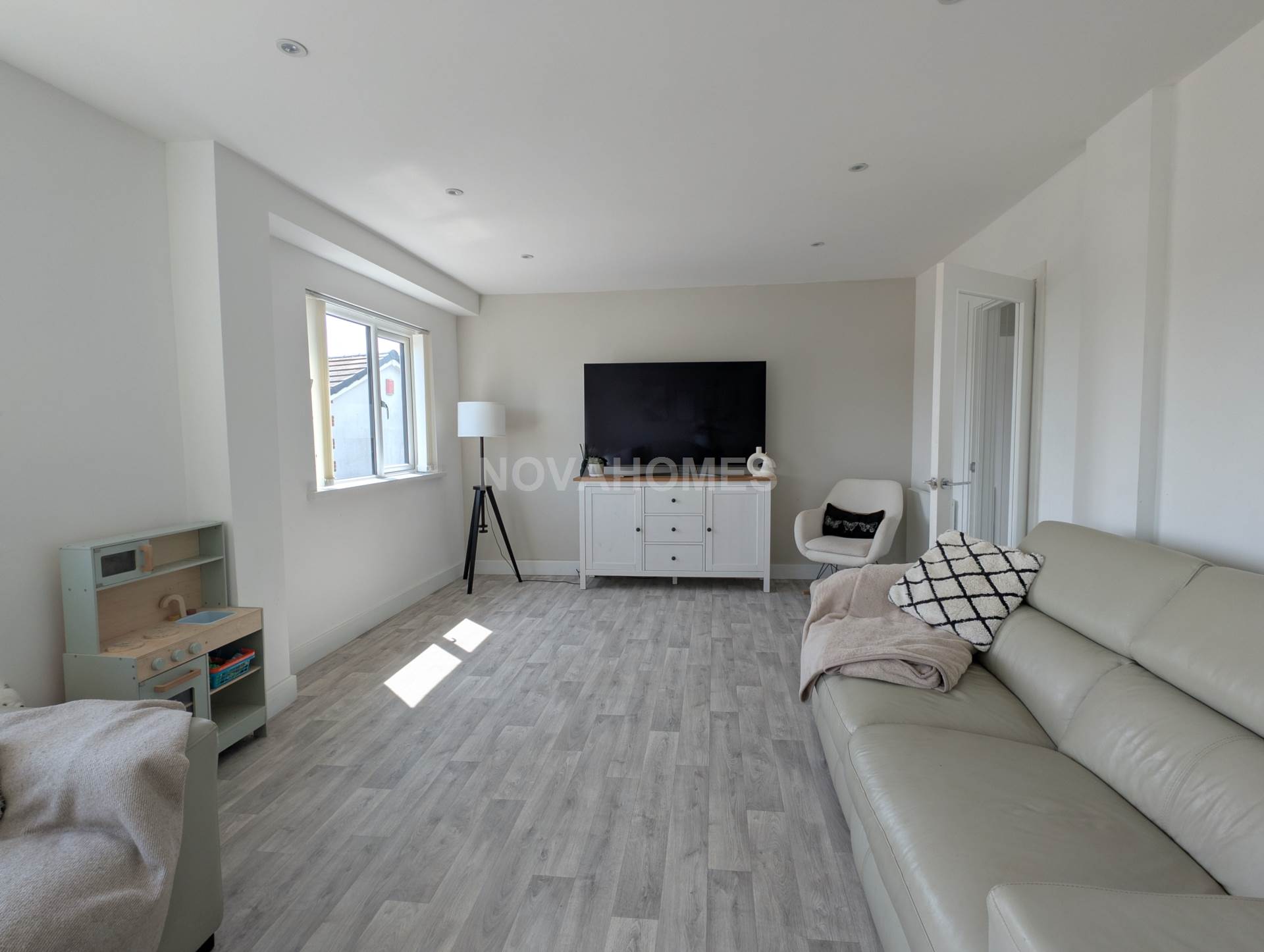 Bearsdown Close, Eggbuckland, PL6 5TX, Image 3
