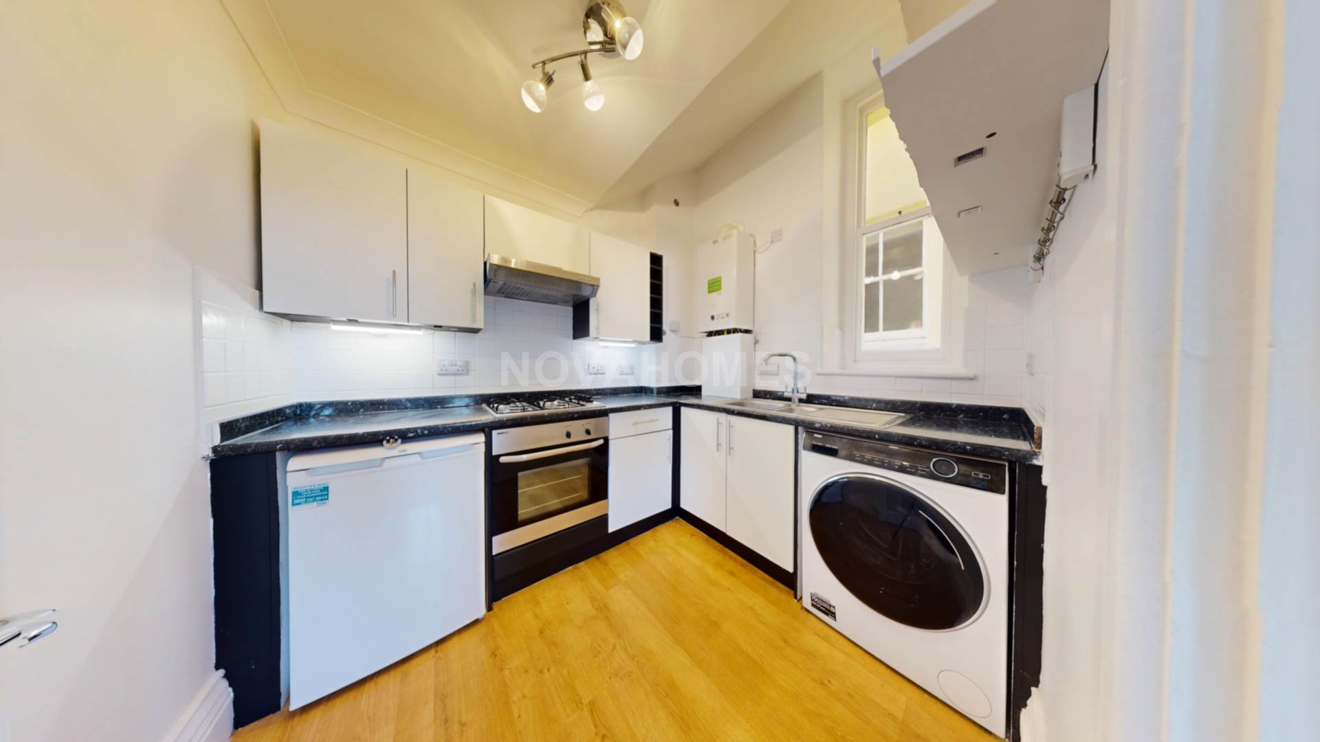 Nelson Gardens, Stoke, PL1 5RH, Image 4