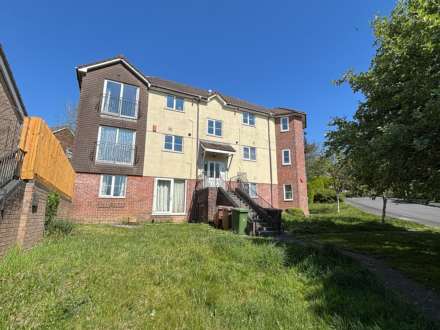 Holne Chase, Plymouth, PL6 7UB
